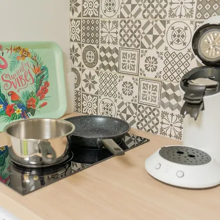 Апартаменты La Perle De *